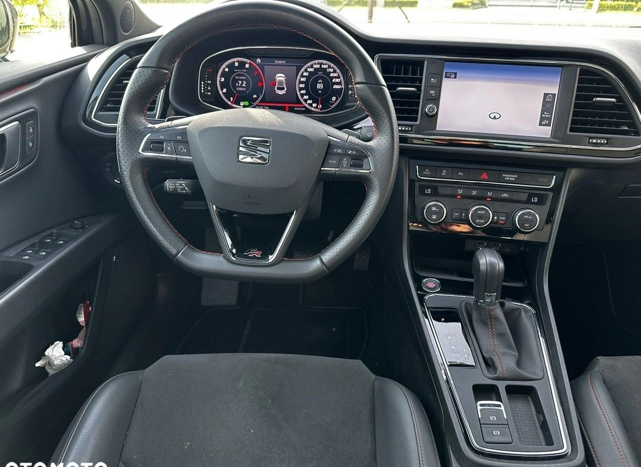 Seat Leon cena 74900 przebieg: 34000, rok produkcji 2020 z Kłodawa małe 466